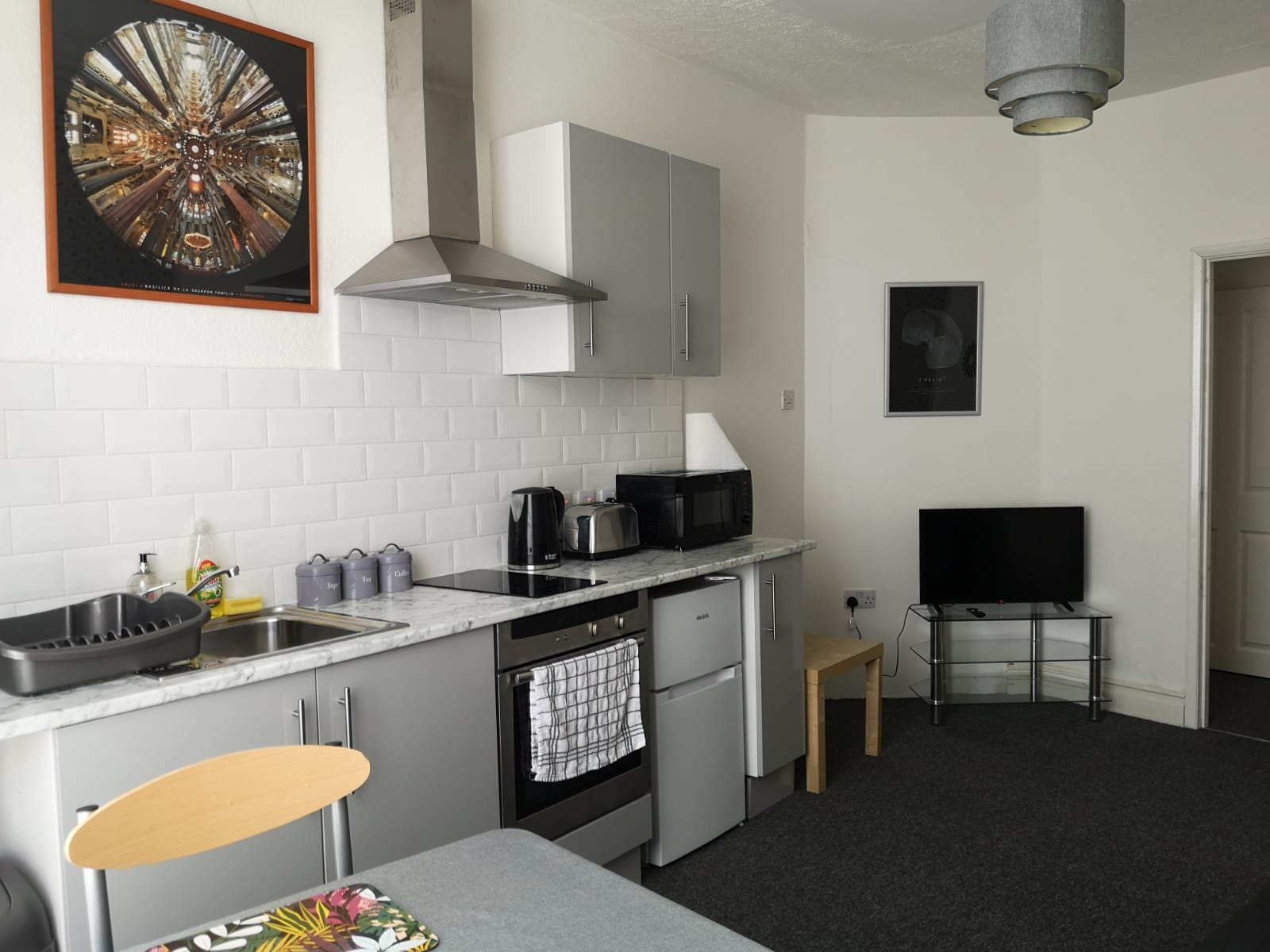 Private Flat Cooking area