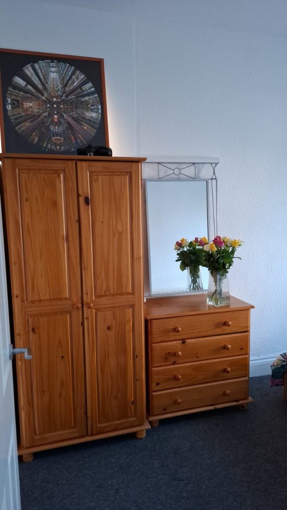 Private Flat Bed Room